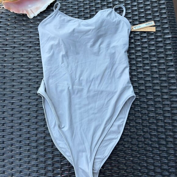 Ladies SKIMS Swim Cami One-Piece b bralette Size XL Chrome NWT - Picture 1 of 4
